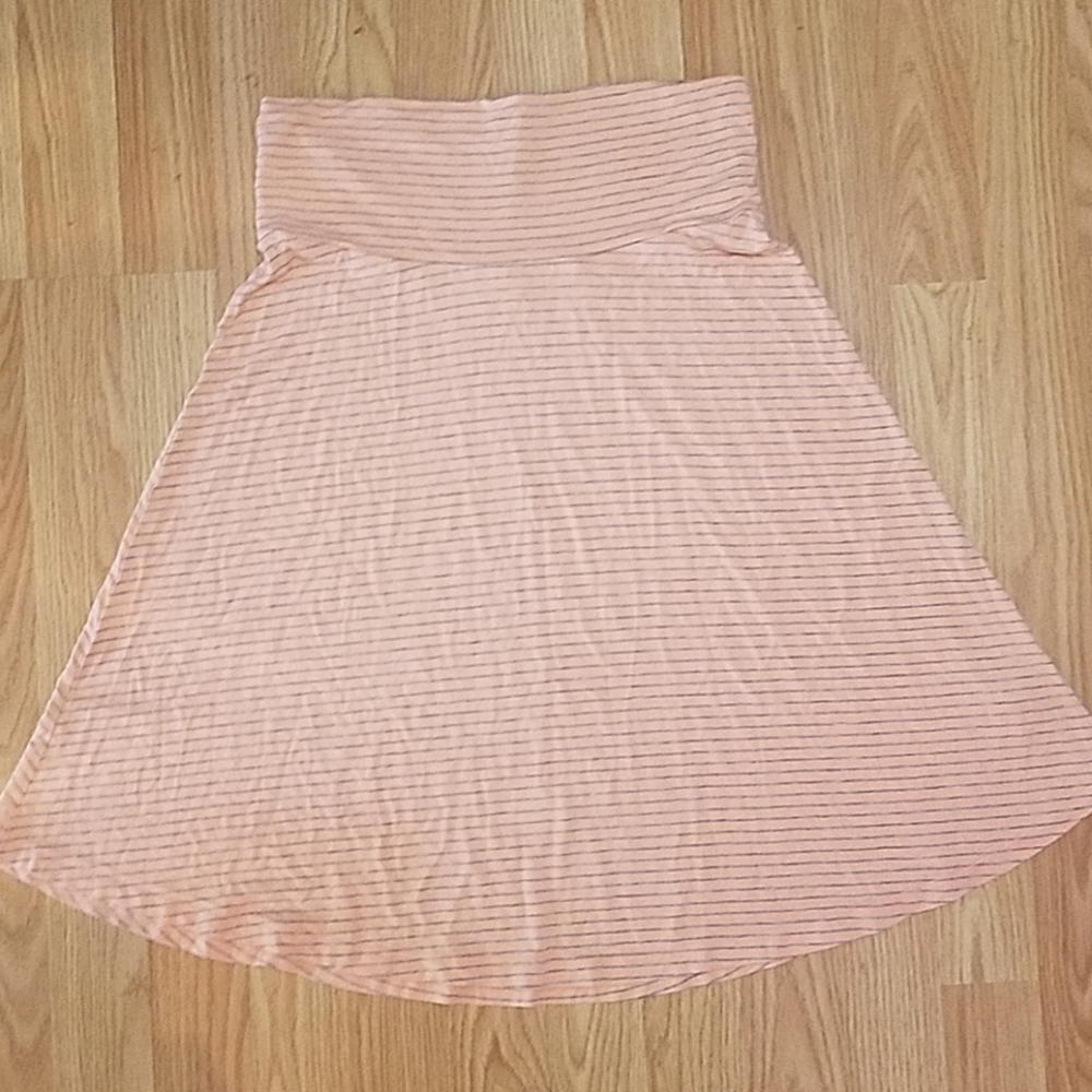 Gap skirt